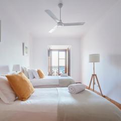 Charming Apartment in Alfama with River View