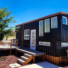 New modern & relaxing Tiny House w deck near ZION