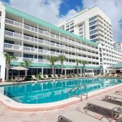 Oceanfront Studio Condo With Balcony View Of Beach And Ocean In Daytona Beach Resort 1011 With 4 Pools Tiki Bar Grill