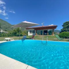 Paradiso-Boschetto Strand Bungalow mit Pool