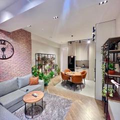 Cozy modern/loft apartment