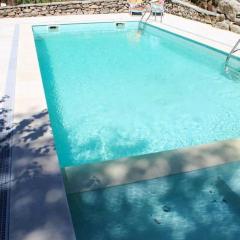 One bedroom appartement with shared pool and wifi at Marco de canaveses