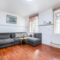 2 story apt on the ground floor at Clapham north