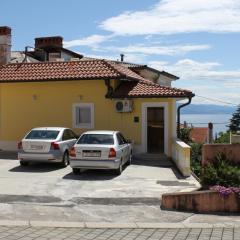 Apartments with a parking space Opatija - 7844