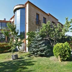 Villa in Nork