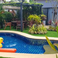 LUXURIOUS VIEW TALAY VILLA - PATTAYA HOLIDAY HOUSE