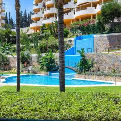 Great views, large terrace & walking distance