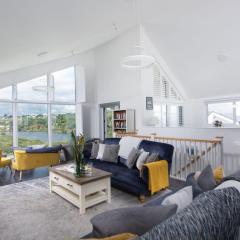 Swanpool View - Walk to Beach - Free WiFi & Parking - Sea & Lake Views