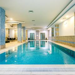 İsr Baku Hotel apartment with a pool