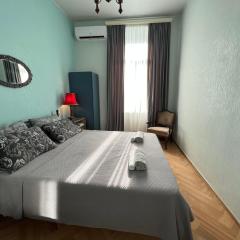 Lola Apartments