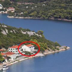 Apartments by the sea Pasadur, Lastovo - 8386