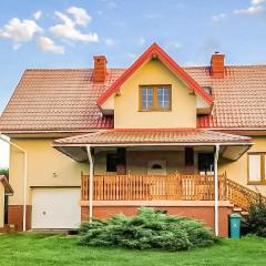 Beautiful Home In Serniki With 4 Bedrooms And Wifi