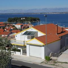 Apartments with parking space Preko, Ugljan - 8417