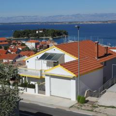 Apartments with a parking space Preko, Ugljan - 8417