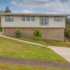 Manuka Lodge - Tairua Holiday Home