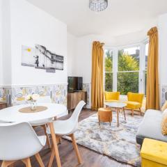 Bright, Beautiful Flat with Garden - Pass the Keys