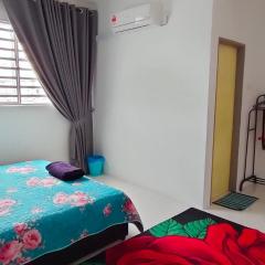 RAYYAN HOMESTAY SERI ISKANDAR PERAK