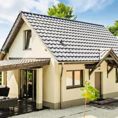 Amazing Home In Staniszów With Wifi