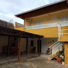 Casa espaçosa 3 dorms no Centro de Bombinhas