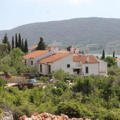 Apartments with parking space Cres - 7876