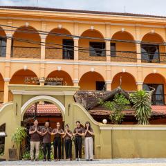 DEN HOTEL TOTONOU SIEM REAP