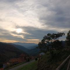 La Castañar - La Vallicuerra Casas Rurales