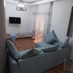 El Rehab City COZY Studio & UNIQUE Location