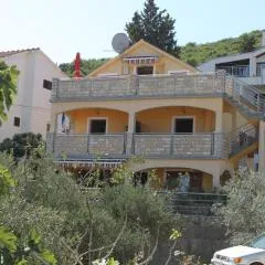 Apartments with a parking space Preko, Ugljan - 8428