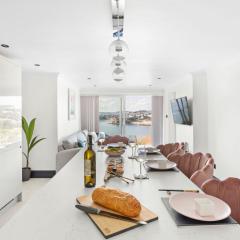 7 Bayview, Vernon Court