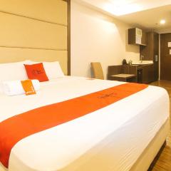 RedDoorz Premium @ West Avenue Quezon City