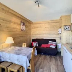 Studio rénové 2 étoiles, 4 pers, parking, La Toussuire - FR-1-417-112