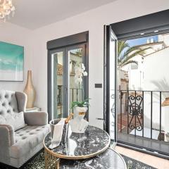 3 Puerto Banus luxurious apartment in the heart of the port