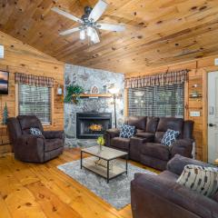 Cute Log Cabin for family retreat in Blue Ridge