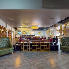 voco College Station Aggieland by IHG