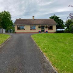 Lily's - 3 Bedroom Country Cottage with Large Garden