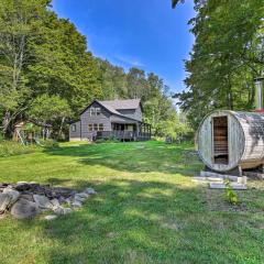 Lush, Charming 1800s Farmhouse on Secluded Oasis!