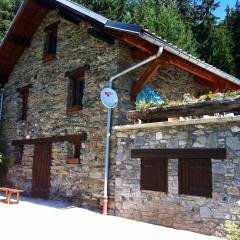 Maison de 5 chambres avec jardin amenage et wifi a Seez a 7 km des pistes