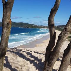 CHILL-OUT BEACH HOUSE - One Mile Beach