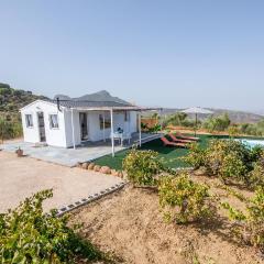 Awesome Home In El Gastor With Kitchen