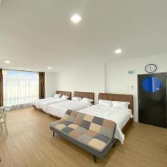 CN Homestay B3 Floor 2 at Nagoya Hill Mall