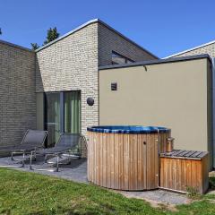 Beach Front Home In Lembruchdümmer See
