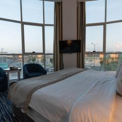 Platinum Al Khamseen Serviced Apartments