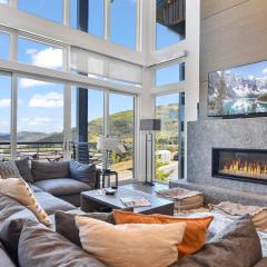Ski in Ski Out Slopeside Luxury Townhome at Apex Residences with Private Hot Tub