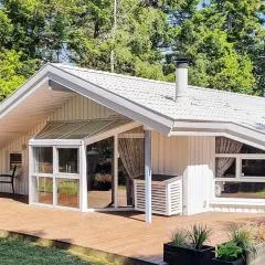 6 person holiday home in Saltum