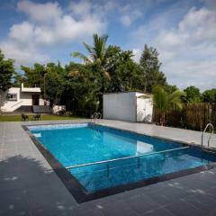 CosmicStays Casa Ivory - A Luxury Villa With Pvt Pool nr Pune