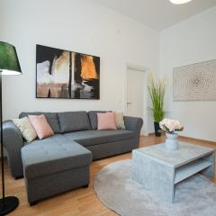 Apartment in the central area. 5 minute's walk to the Danube.