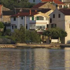 Apartments by the sea Preko, Ugljan - 8515