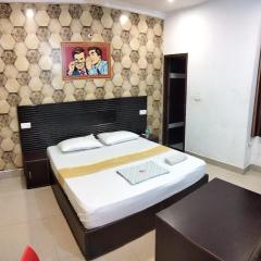 Hotel Karnal Inn