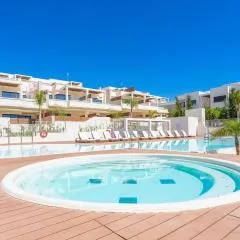 Luxury apartment Vida Feliz with sea view 5 min walk to the beach in Jardinana Lotus La Cala de Mijas, Malaga
