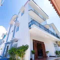 T-Maison Boutique Villa, with Pool, Karaoke, Billiards, near beach, Vung Tau